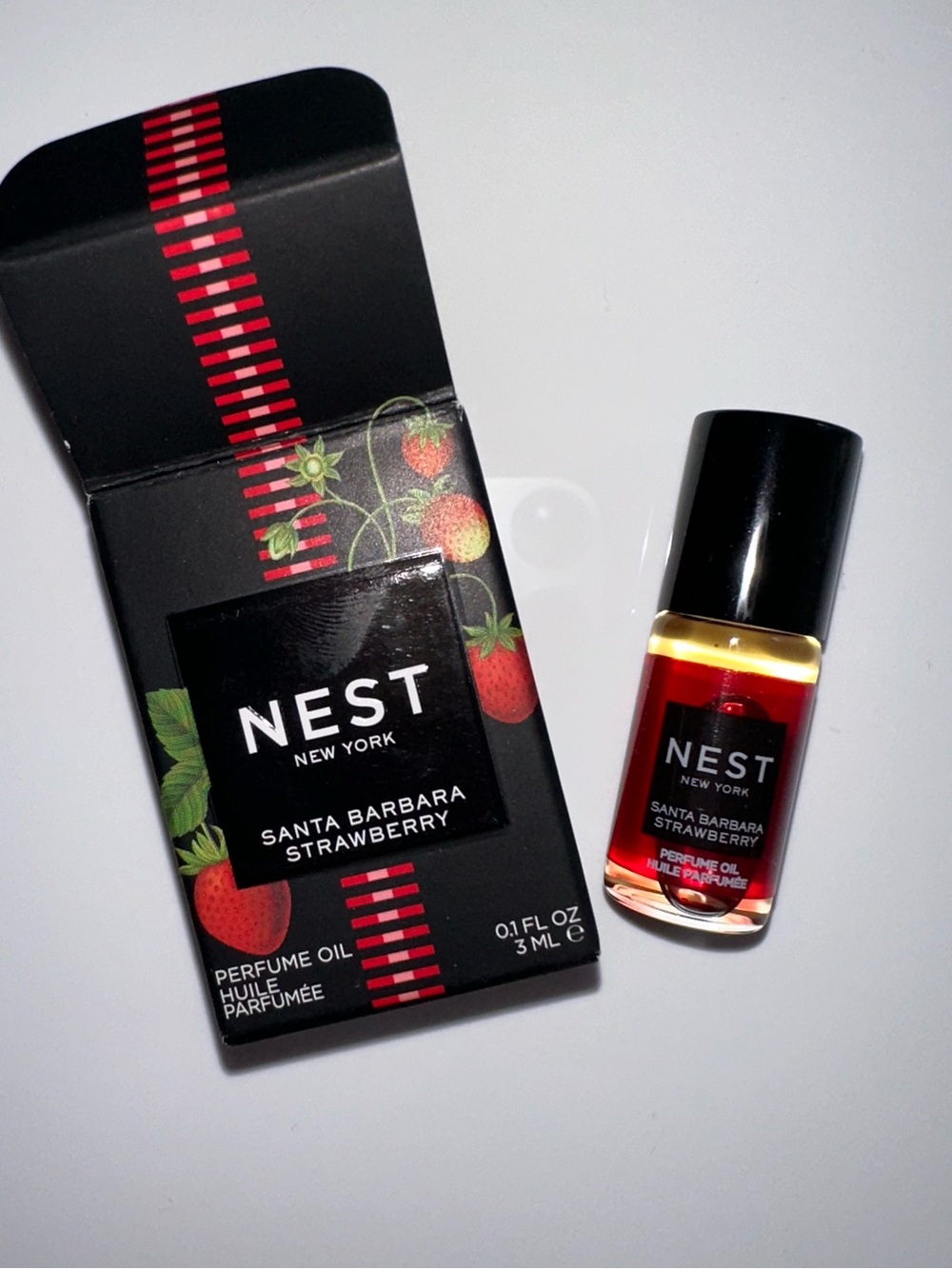 Nest strawberry perfume roller NIB